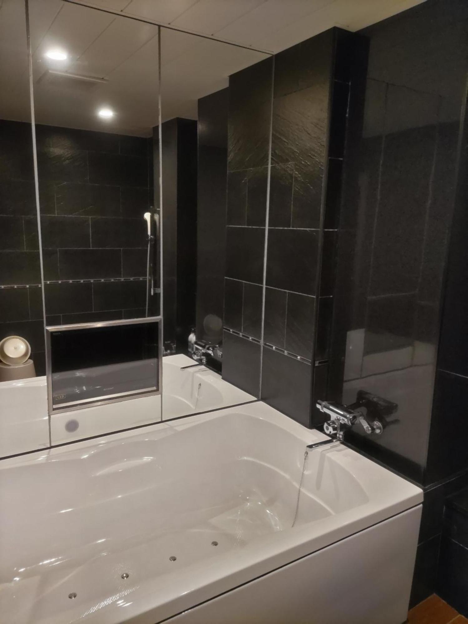 Noah Grande (Adults Only) Hotel Oszaka Kültér fotó